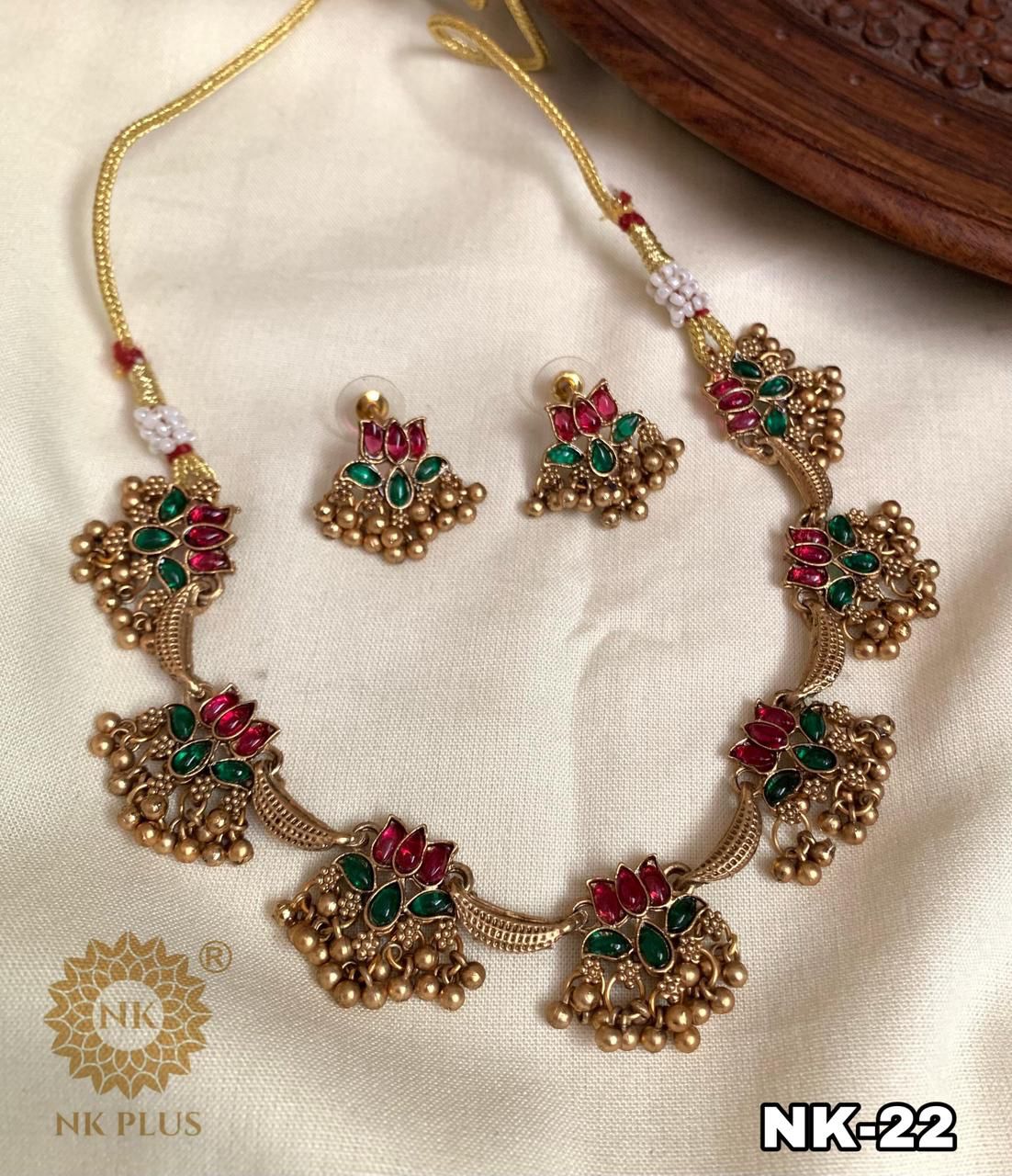Exquisite Green & Red Lotus Jhumki Necklace