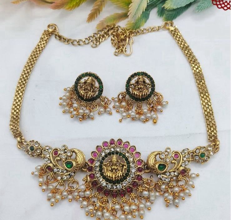 Premium rice beads kemp Pearl choker
