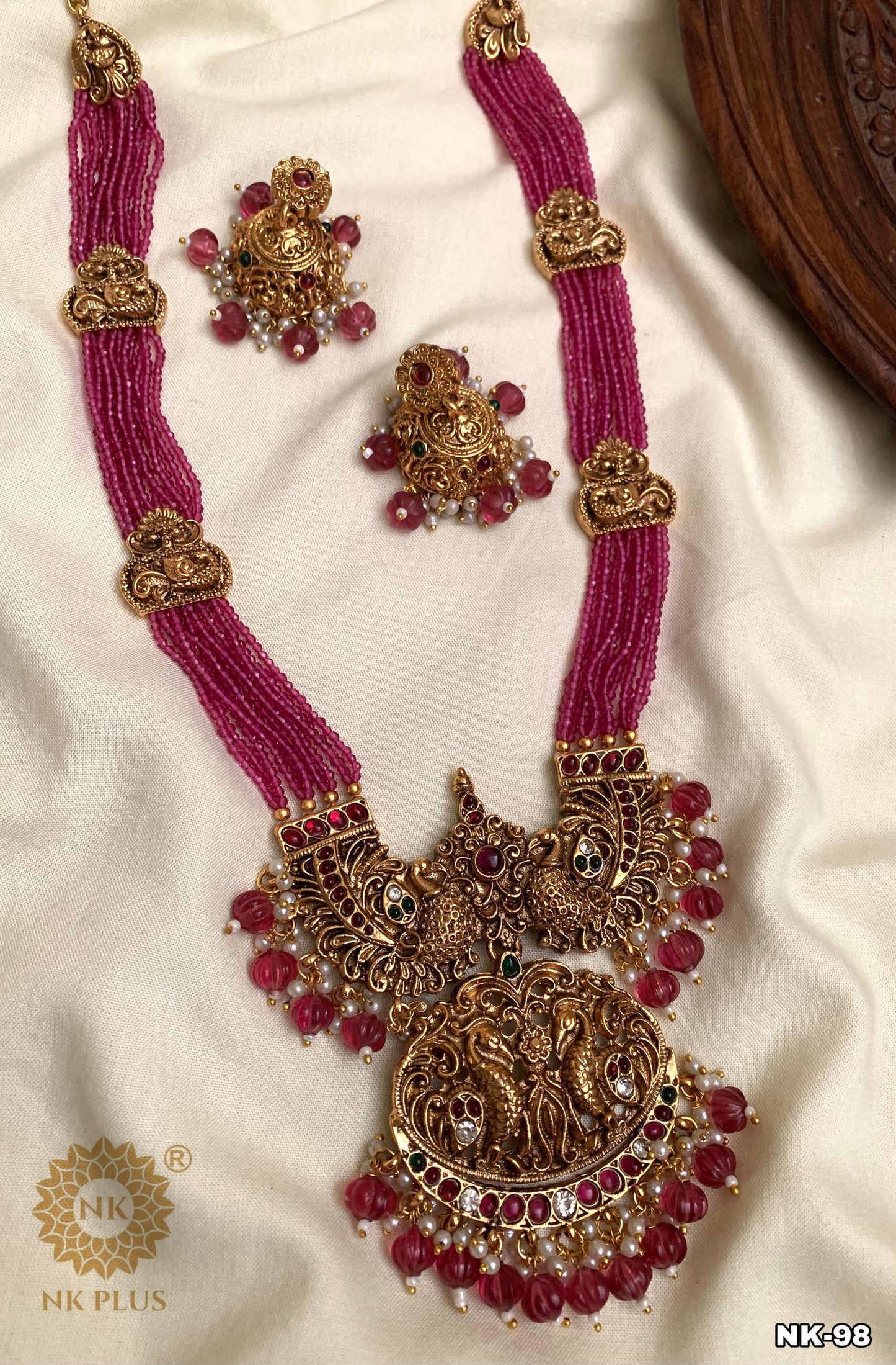 Exquisite Antique Green/pink onyx Luxury Haram | Antique Finish Indian Jewelry for Elite Buyers