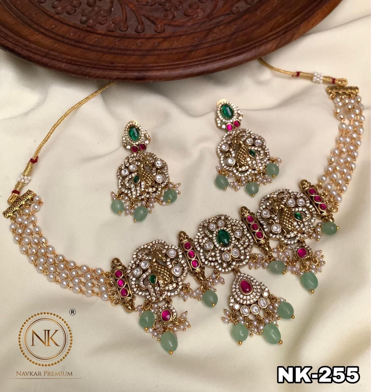 Luxury Pearl polki -engraved with diamond emerald
