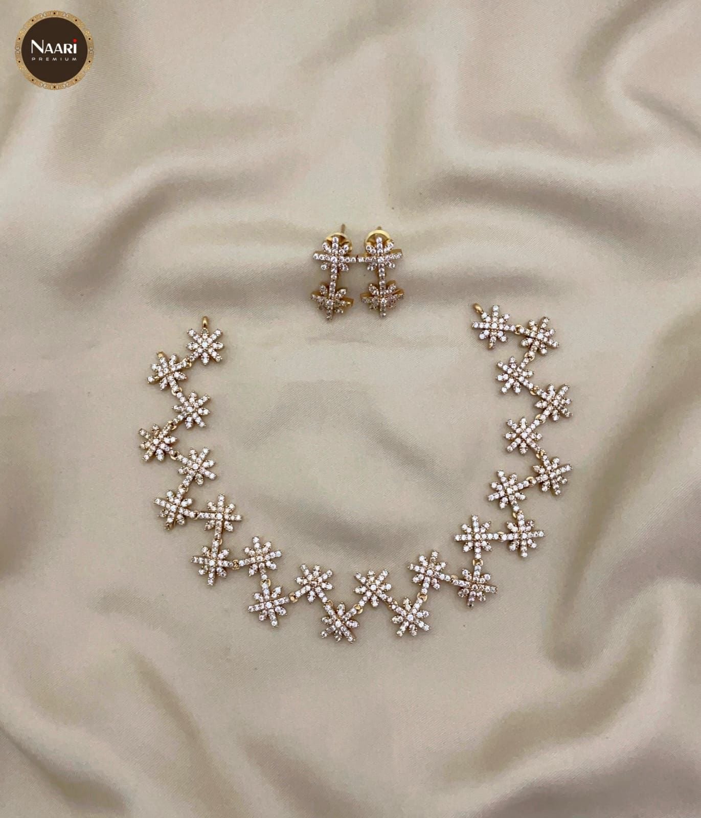 Premium diamond trending necklace