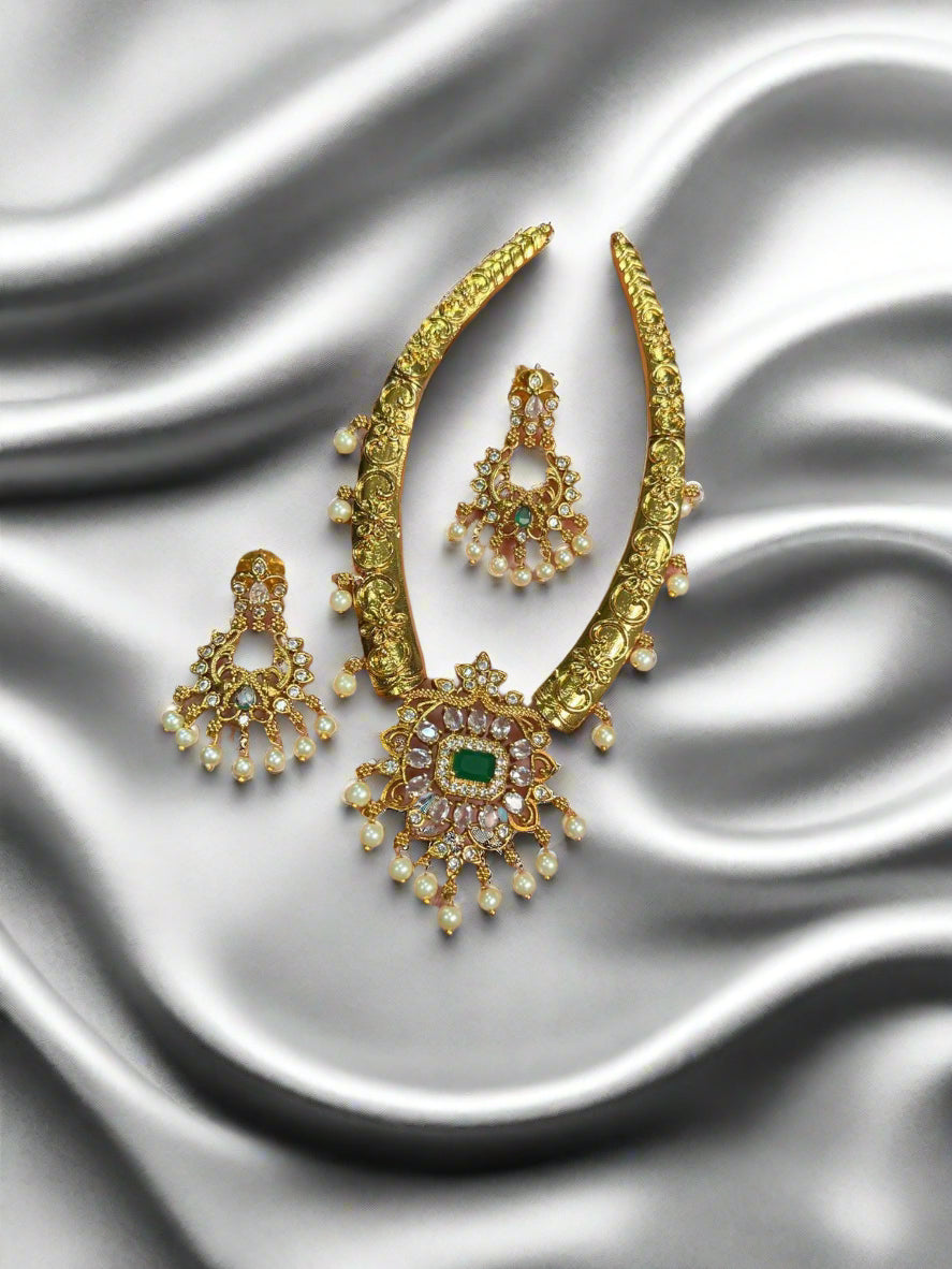 Elegant Gold Choker Necklace Set | Luxury Indian Jewelry for Brides