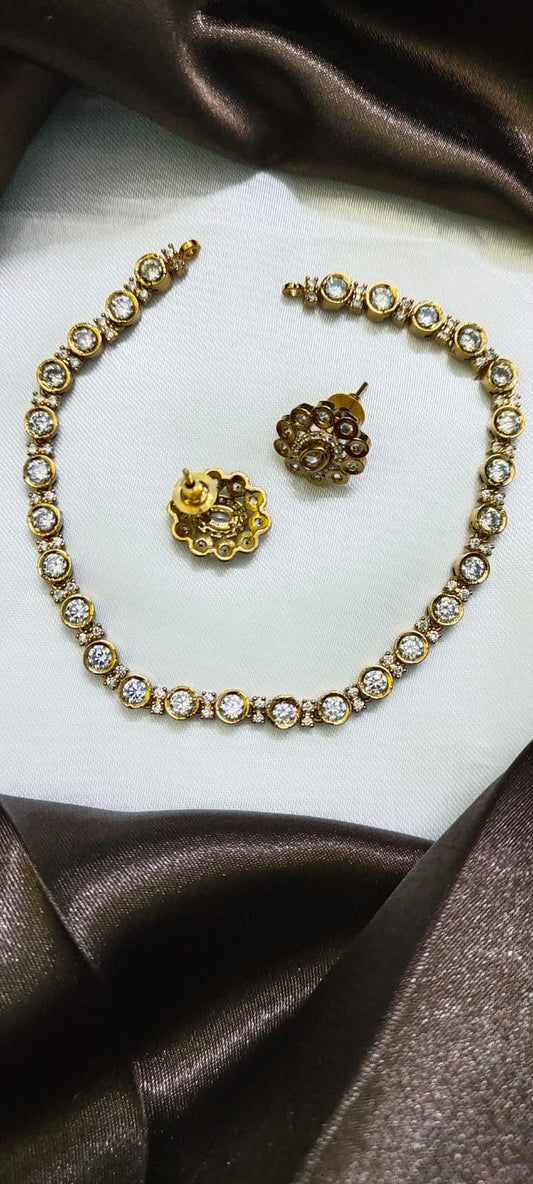 Premium diamond finish necklace