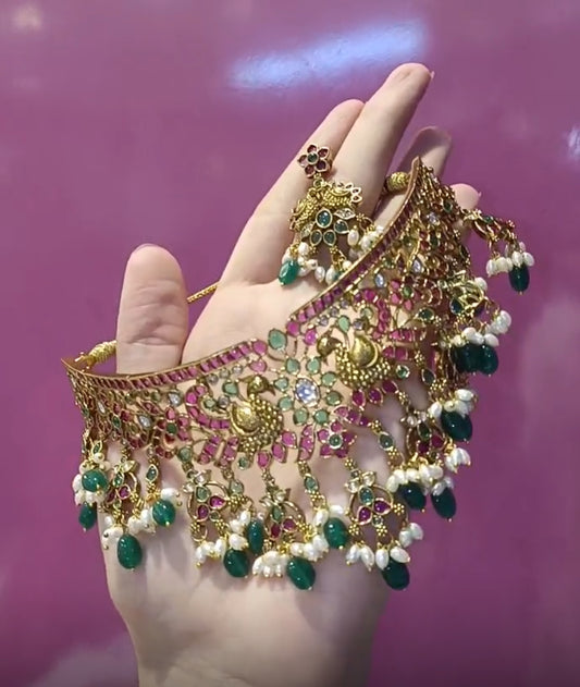 Premium peacock kemp stone choker necklace