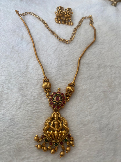 Kemp stone Lakshmi gold beads atigai
