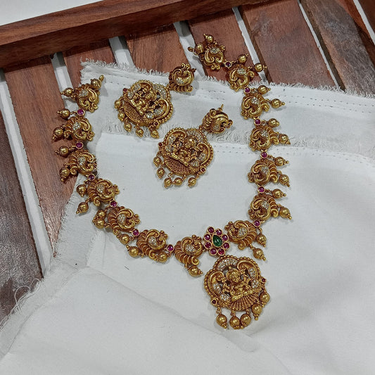 Premium kemp stone gold look alike necklace