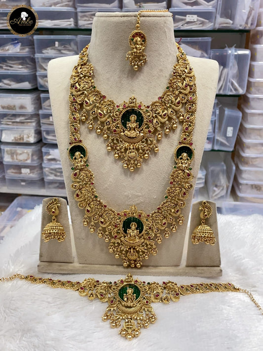 Ramya Pandiyan Inspired Bridal set