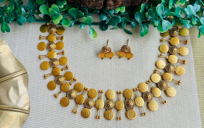 Two step gold finish kaasu necklace