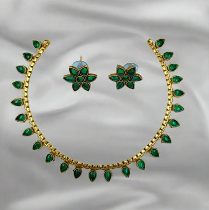 Premium ruby/emerald stone antique gold finish necklace