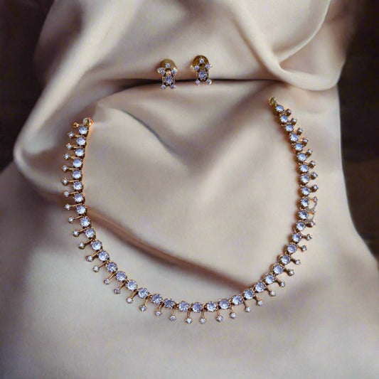 Premium diamond minimalist necklace