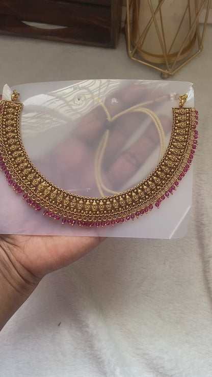 Traditional rice pearls necklace