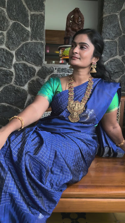 Premium kemp stone lotus Lakshmi haram