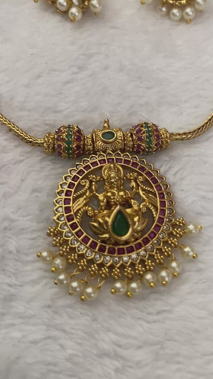 Premium lakshmi atigai