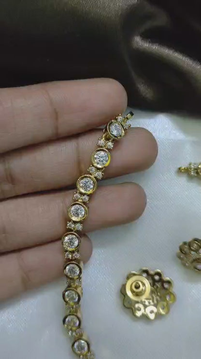Premium diamond finish necklace